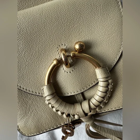 See By Chloé Cream Leather Crossbody Bag with Gold Hardware - Picture 3 of 7
